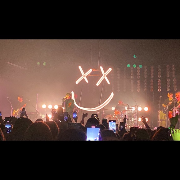 Meet your Posher, Fallon💕 - Picture 6 of 6